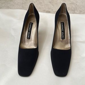 New Martinez Valero Square Toe 3.5” Heel, Size 8 AA,fabric upper, leather sole.